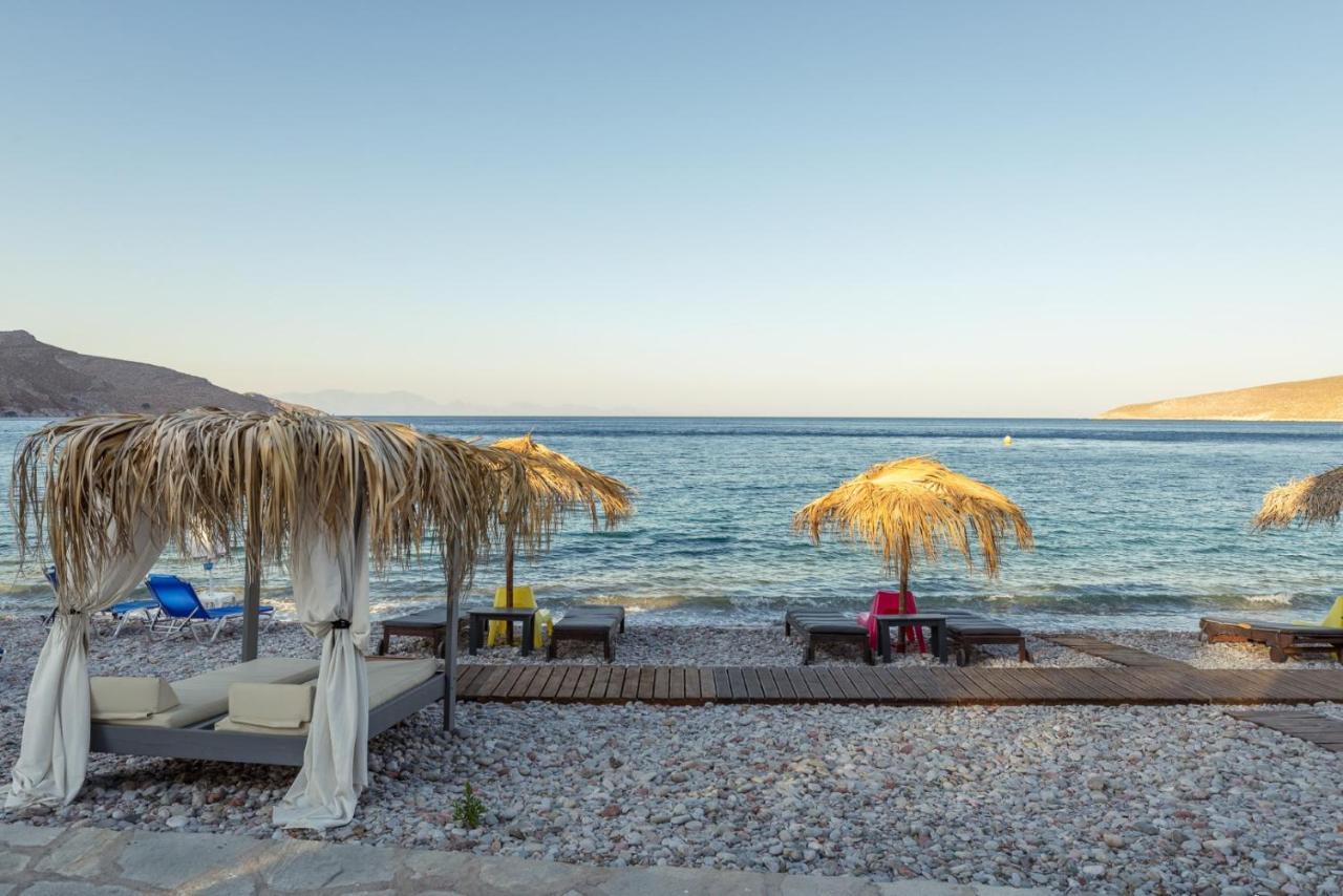 Uno Beachfront Suite Livadia  Exterior foto