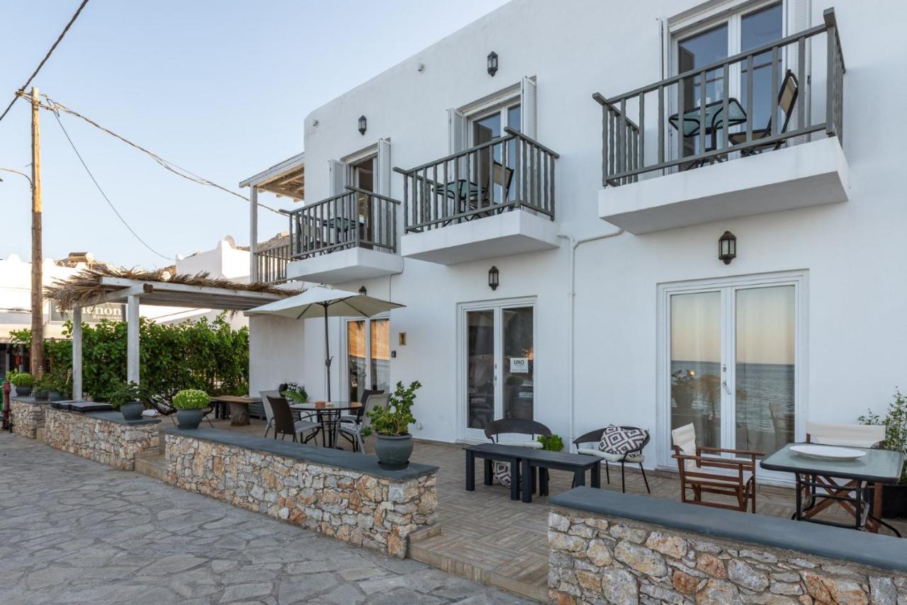 Uno Beachfront Suite Livadia  Exterior foto