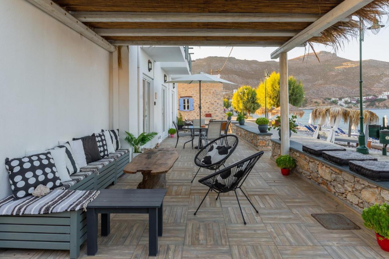 Uno Beachfront Suite Livadia  Exterior foto