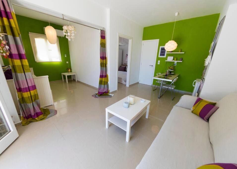 Uno Beachfront Suite Livadia  Exterior foto