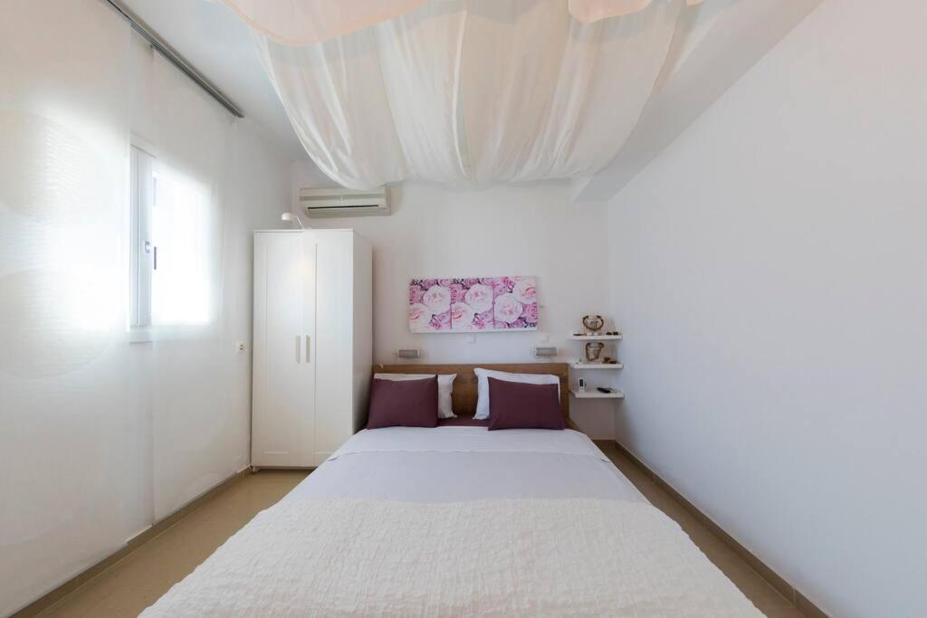 Uno Beachfront Suite Livadia  Exterior foto